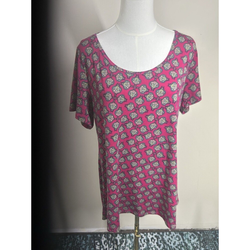 LuLaroe Women's Pullover Size XL Fushia Artsy Stretch 320